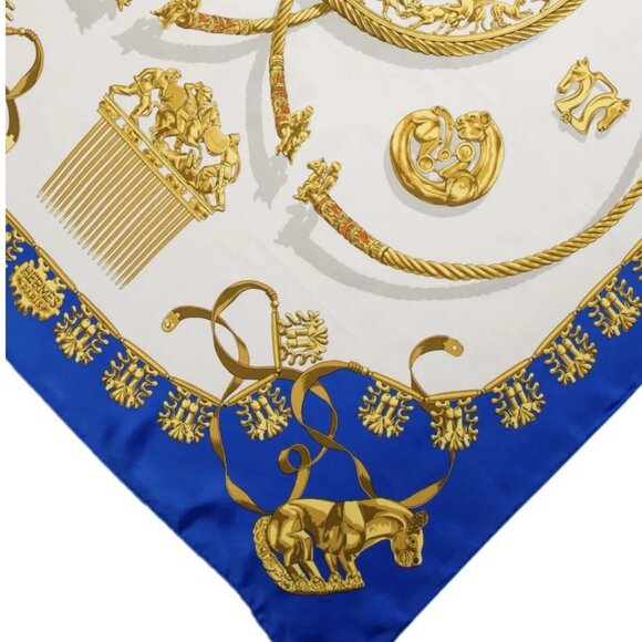 ❤️Authentic HERMES Carre 90 Scarf Blue/Multicolor Silk ❤️ - Picture 6 of 6